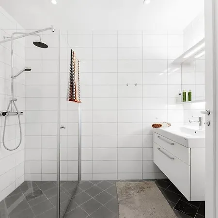 Apartman Stor Og Moderne I Indre Arna Gratis Parkering!!