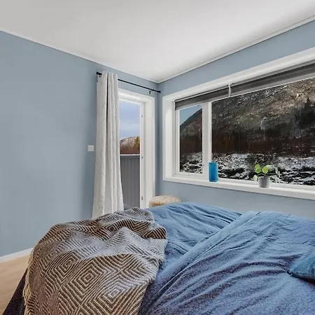 Stor Og Moderne I Indre Arna Gratis Parkering!! Lägenhet Bergen