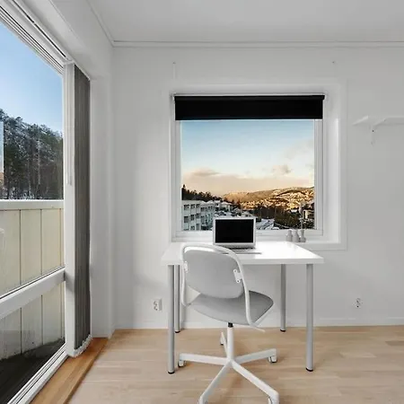 Apartman Stor Og Moderne I Indre Arna Gratis Parkering!! *